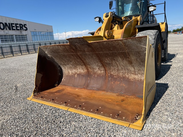 Wheel loader 2016 Cat 966M Pala gommata