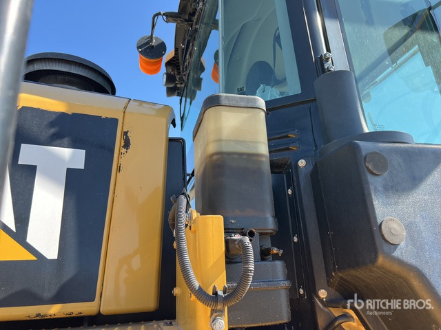 Wheel loader 2016 Cat 966M Pala gommata