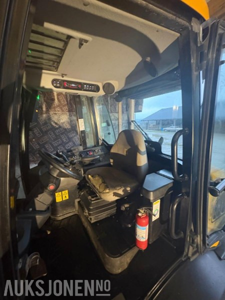 Wheel loader 2016 JCB TM 220 AGRI