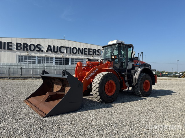 Wheel loader 2017 Hitachi Zaxis W220.6 Pala gommata