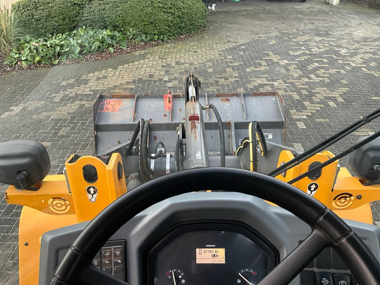 Wheel loader 2017 VOLVO L30G SHOVEL