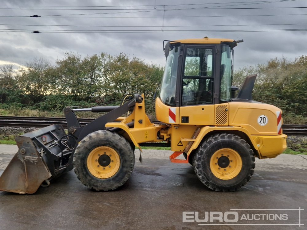Wheel loader 2017 Volvo L30G