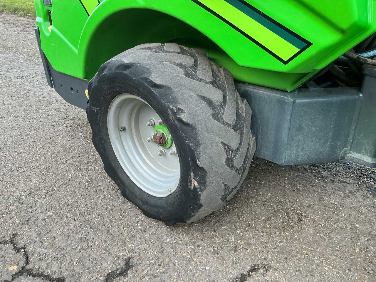 Wheel loader 2018 AVANT M528 SHOVEL