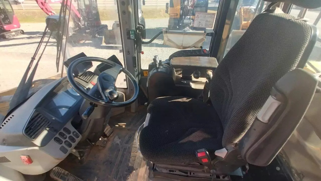 Wheel loader 2018 Komatsu WA 470-8