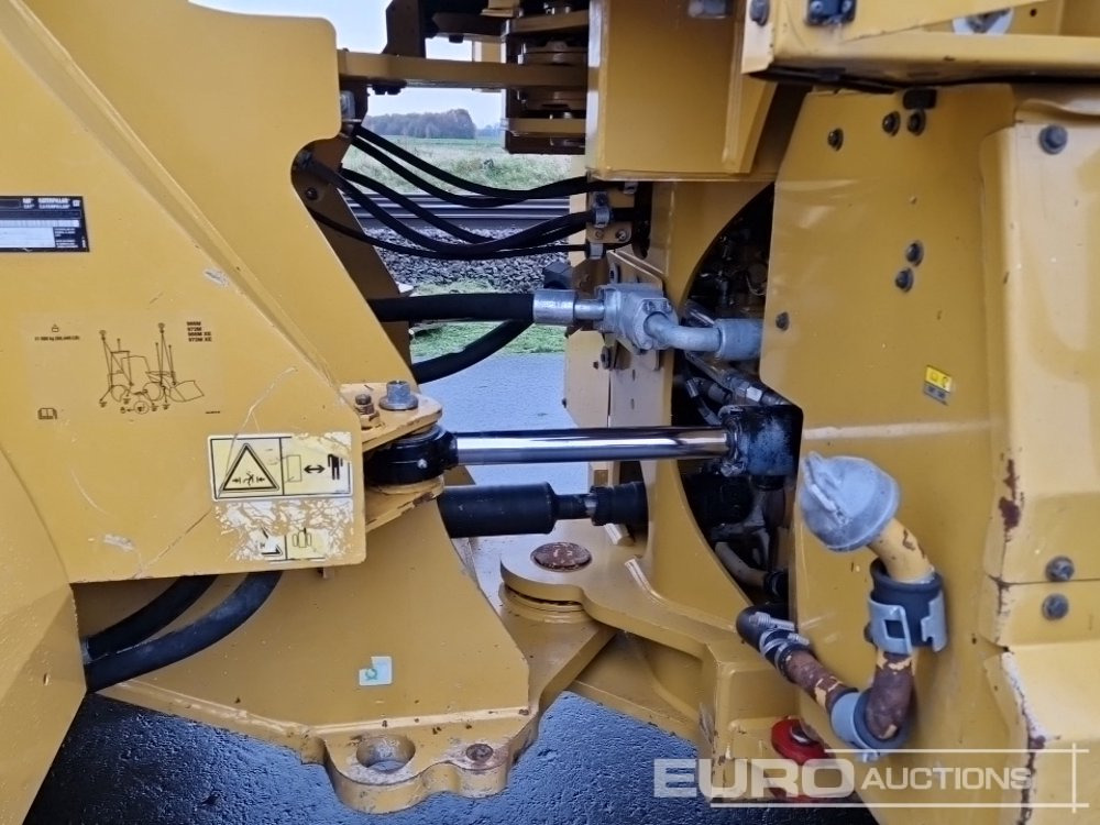 Wheel loader 2019 CAT 966M