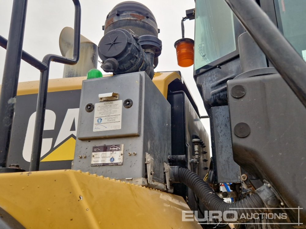 Wheel loader 2019 CAT 966M