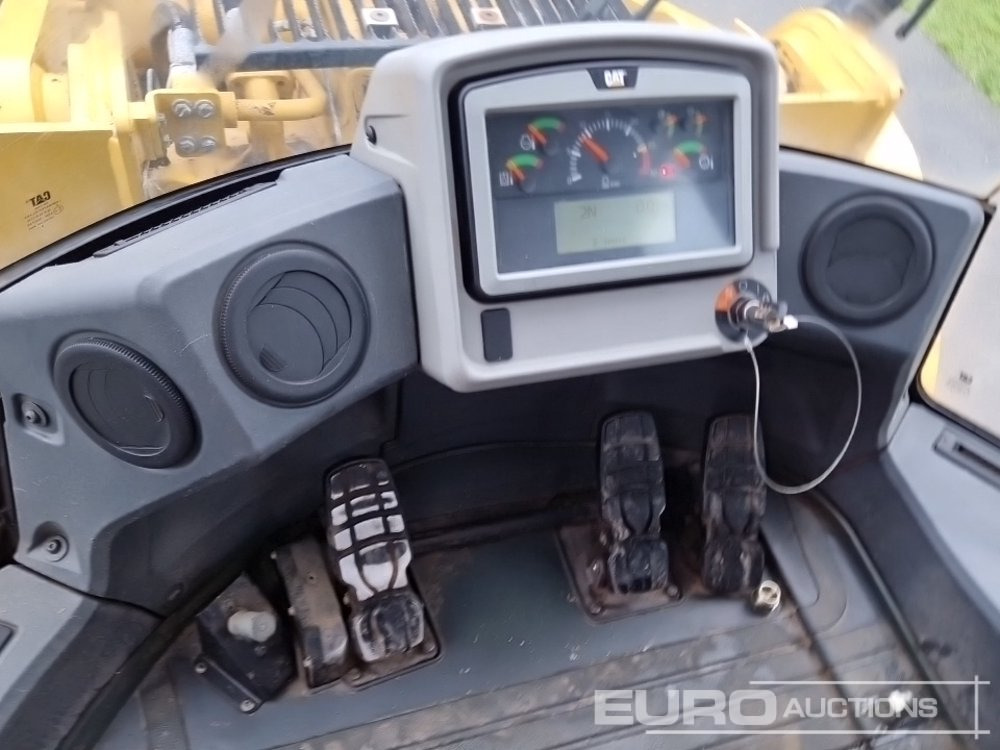 Wheel loader 2019 CAT 966M