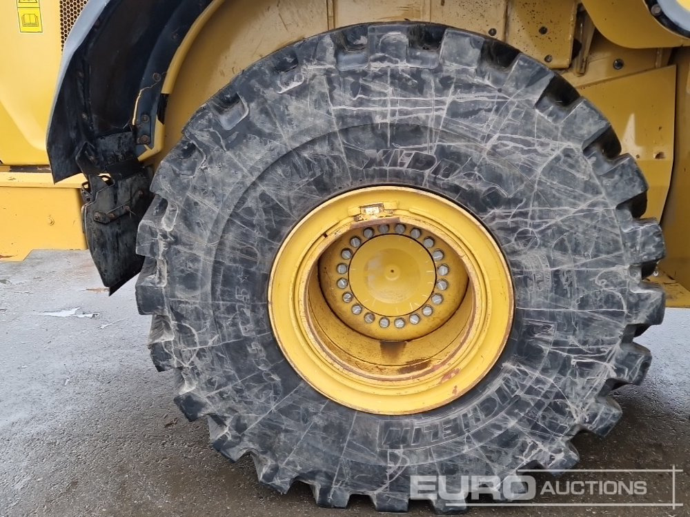 Wheel loader 2019 CAT 966M