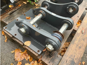 Wheel loader  ADAPTER PLATE WITH BOLT HOLDER