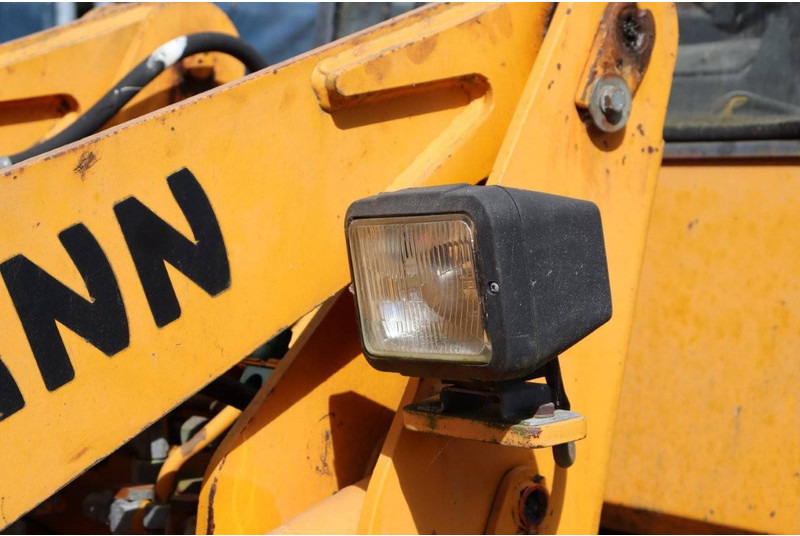 Wheel loader Ahlmann AL8C