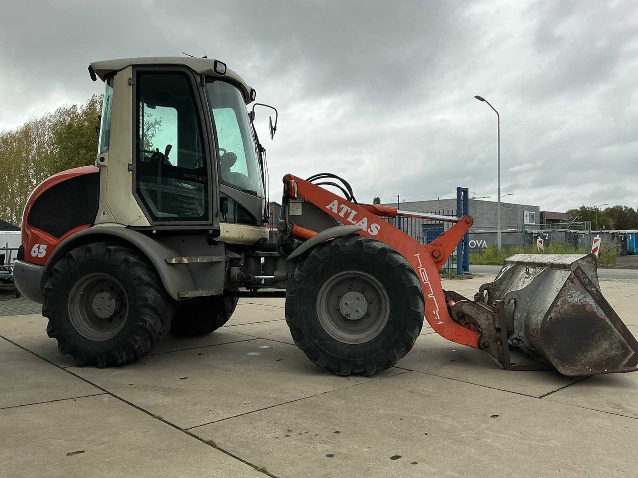Wheel loader Atlas 652