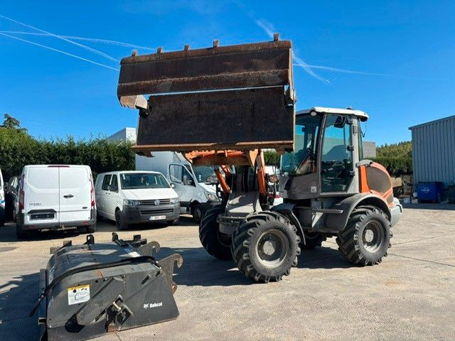 Wheel loader Atlas 75e S. Schaufel, Gabel, Bürste.