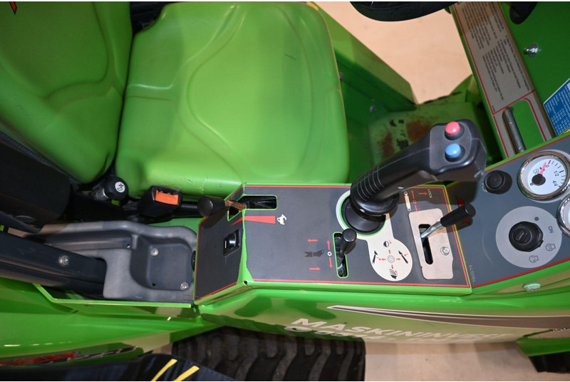 Wheel loader Avant 423