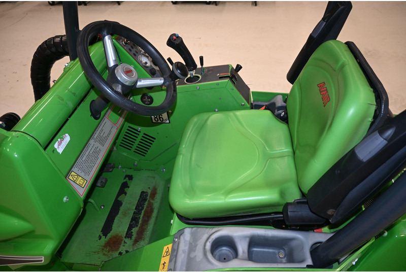 Wheel loader Avant 423