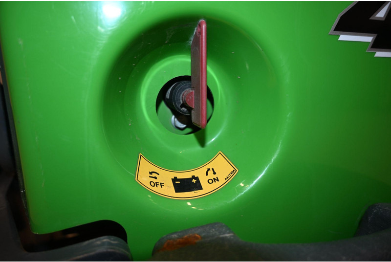 Wheel loader Avant 423