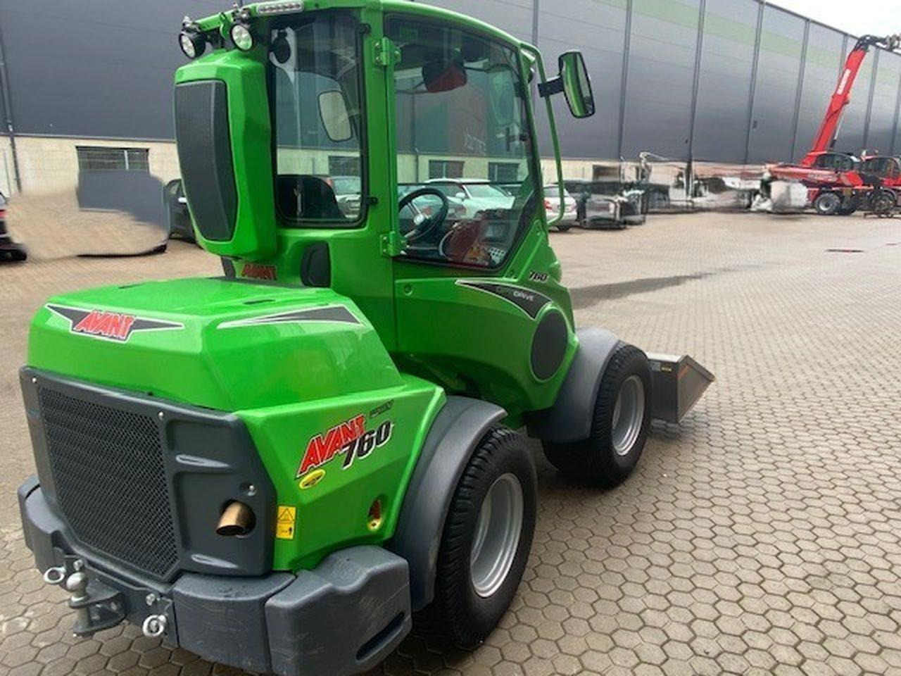 Wheel loader Avant 760i