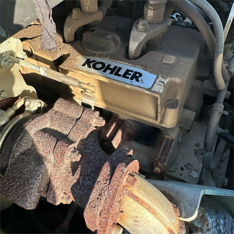 Wheel loader Avant 860 i