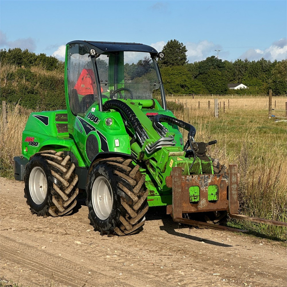 Wheel loader Avant 860 i