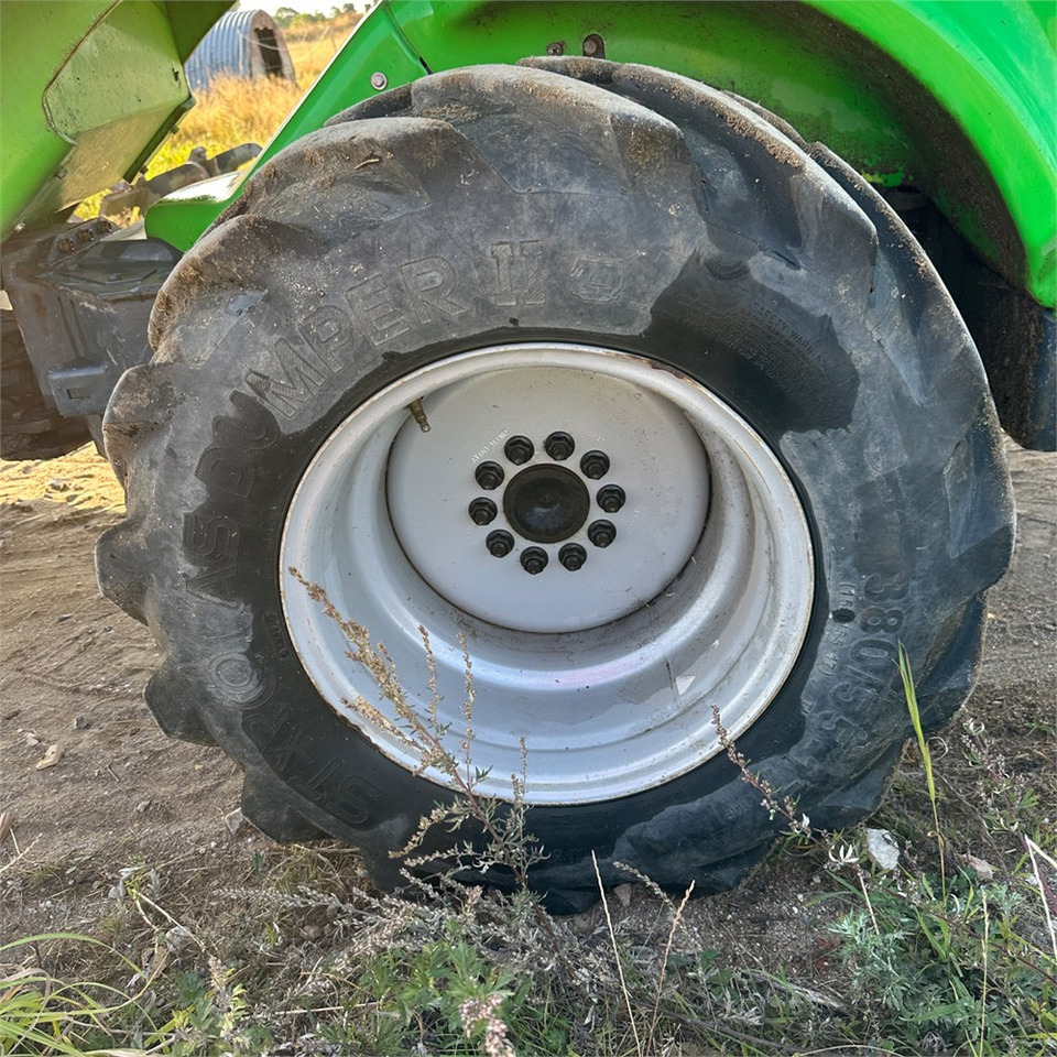 Wheel loader Avant 860 i