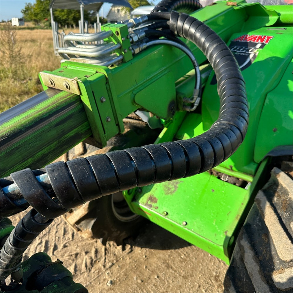 Wheel loader Avant 860 i