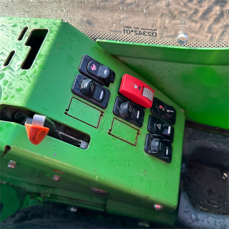 Wheel loader Avant 860 i