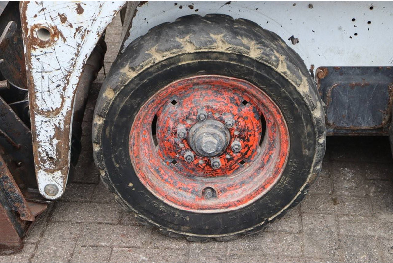 Wheel loader Bobcat S100