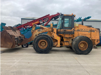 Wheel loader CASE 821C