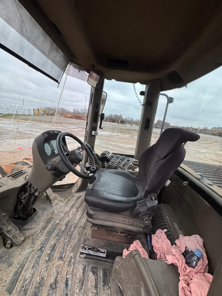 Wheel loader CASE 821E