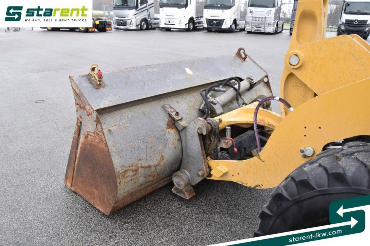 Wheel loader CATERPILLAR 906M Radlader Klimaanlage Zentralschmieranlage