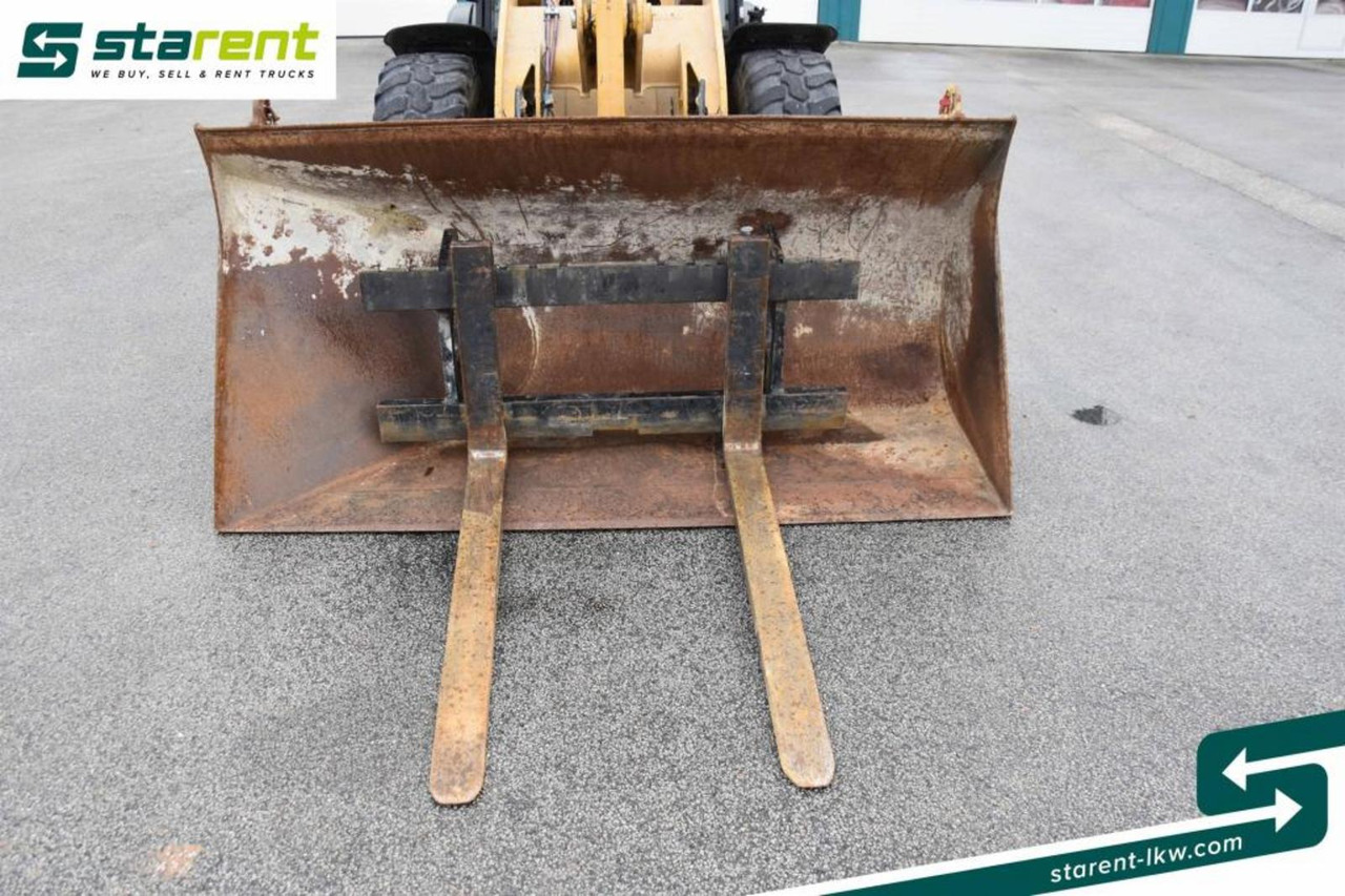 Wheel loader CATERPILLAR 906M Radlader Klimaanlage Zentralschmieranlage