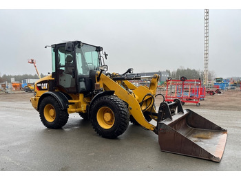 Wheel loader CATERPILLAR 908 M