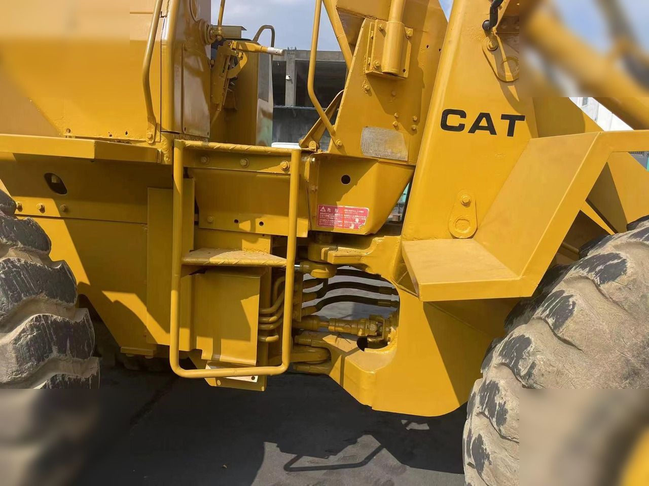 Wheel loader CATERPILLAR 910
