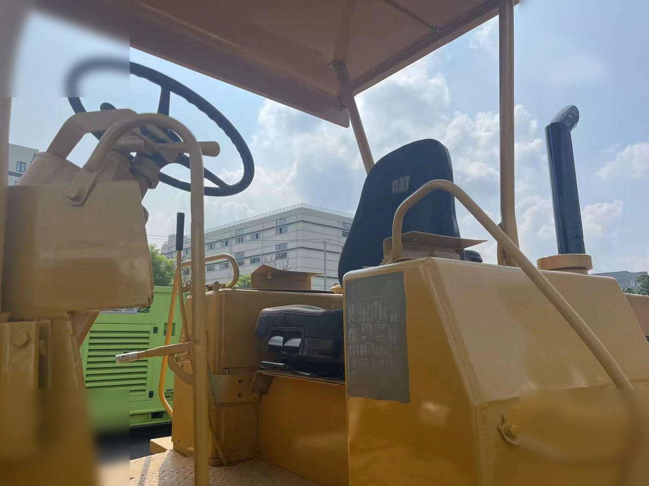 Wheel loader CATERPILLAR 910