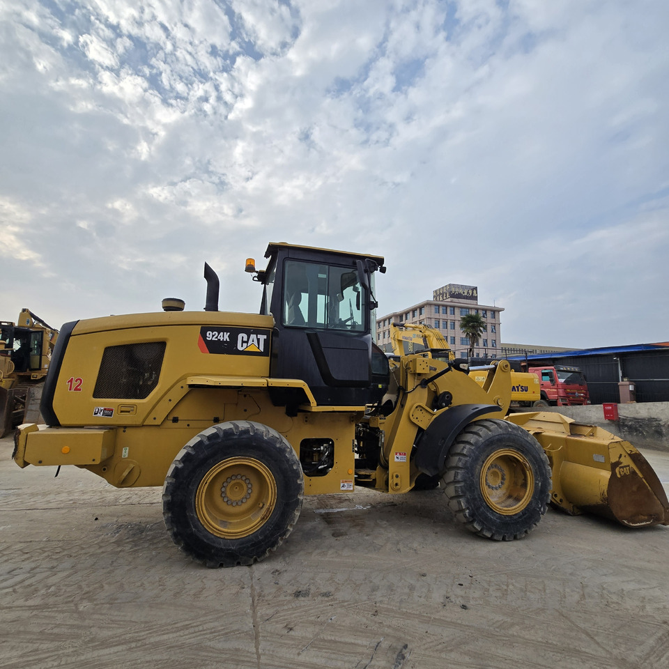 Wheel loader CATERPILLAR 924K
