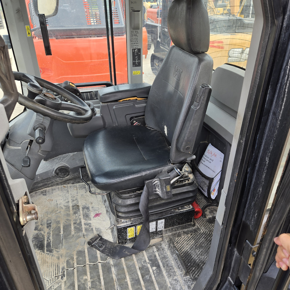 Wheel loader CATERPILLAR 924K