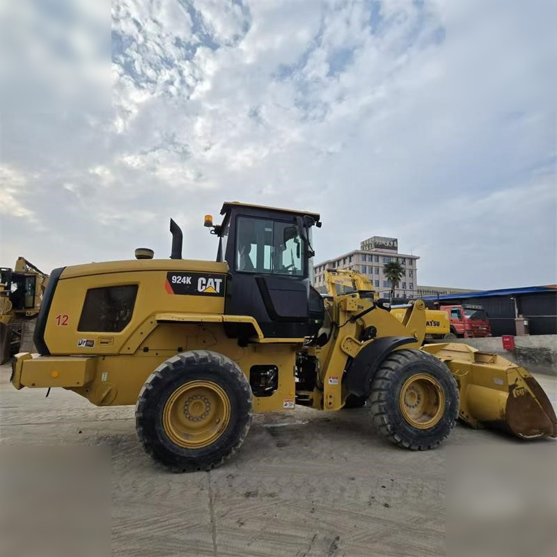 Wheel loader CATERPILLAR 924K