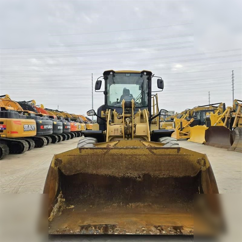 Wheel loader CATERPILLAR 924K