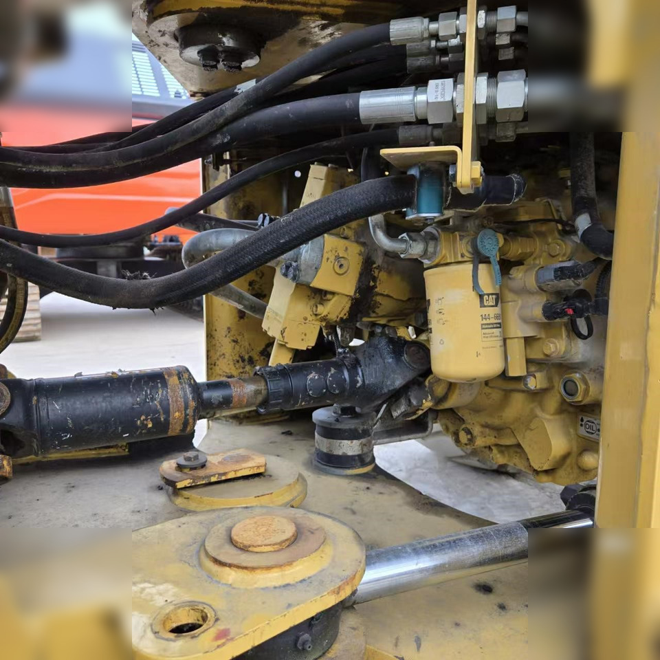 Wheel loader CATERPILLAR 924K