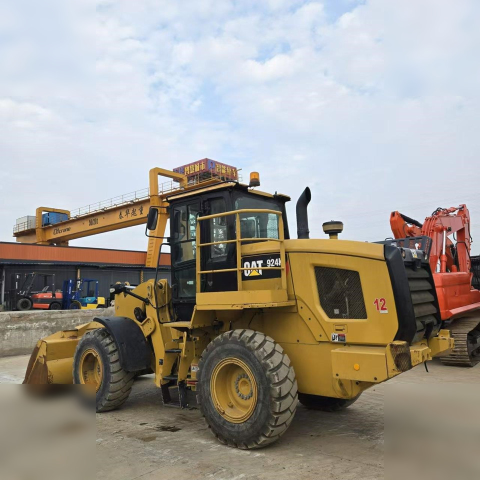 Wheel loader CATERPILLAR 924K