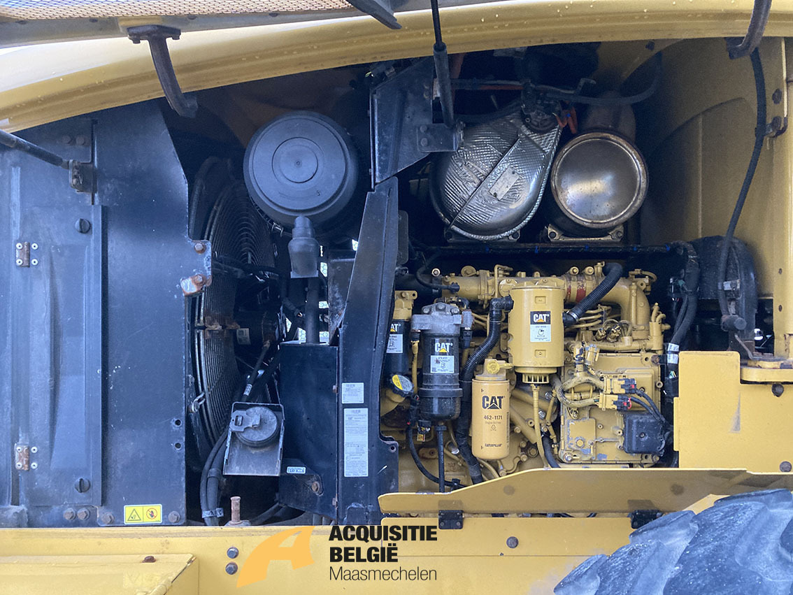 Wheel loader CATERPILLAR 930M High Lift