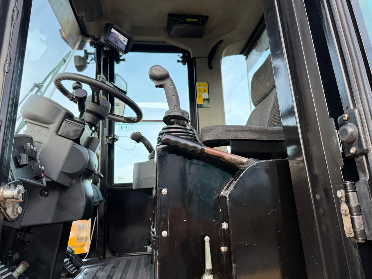 Wheel loader CATERPILLAR 938H Radlader ZS Klima Kamera