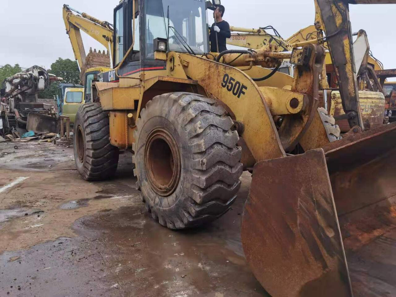 Wheel loader CATERPILLAR 950F