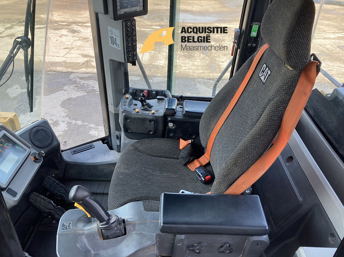 Wheel loader CATERPILLAR 962M