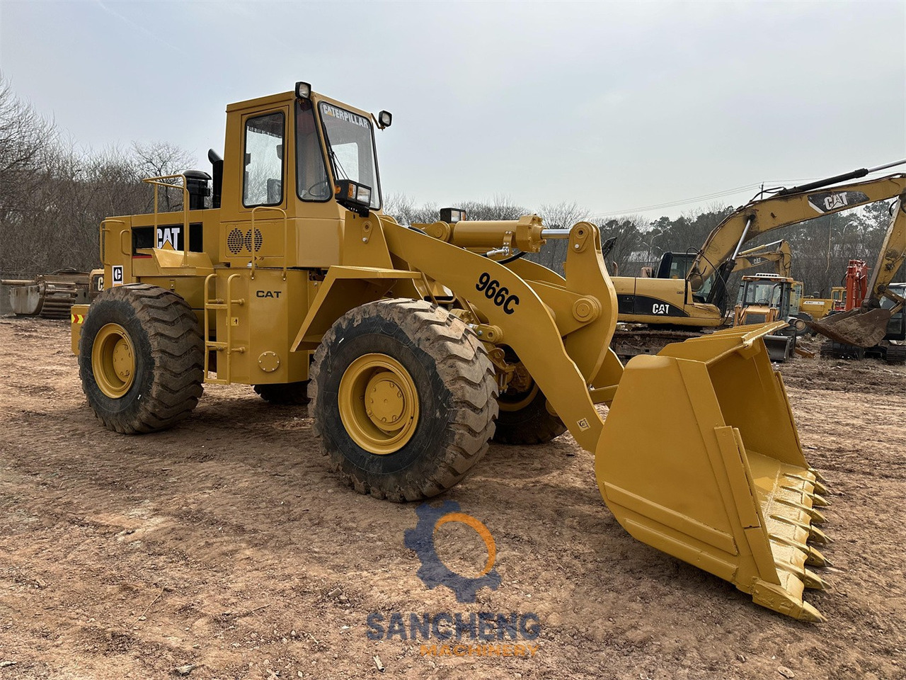 Wheel loader CATERPILLAR 966C wheel loader