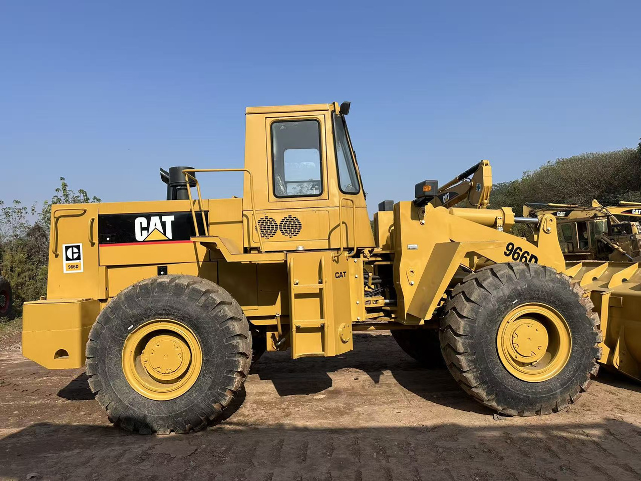 Wheel loader CATERPILLAR 966D