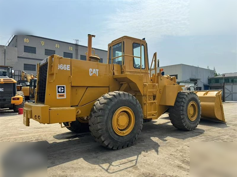 Wheel loader CATERPILLAR 966E