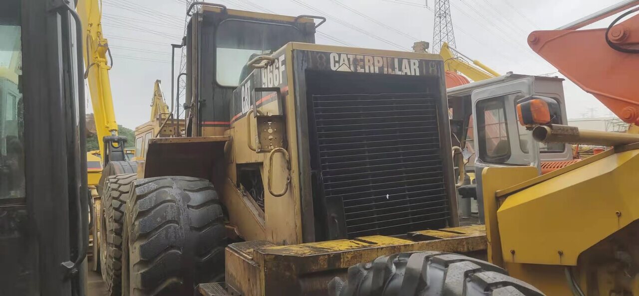 Wheel loader CATERPILLAR 966F