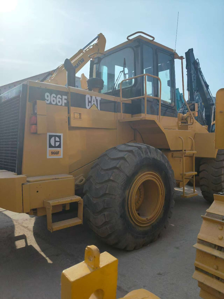 Wheel loader CATERPILLAR 966F