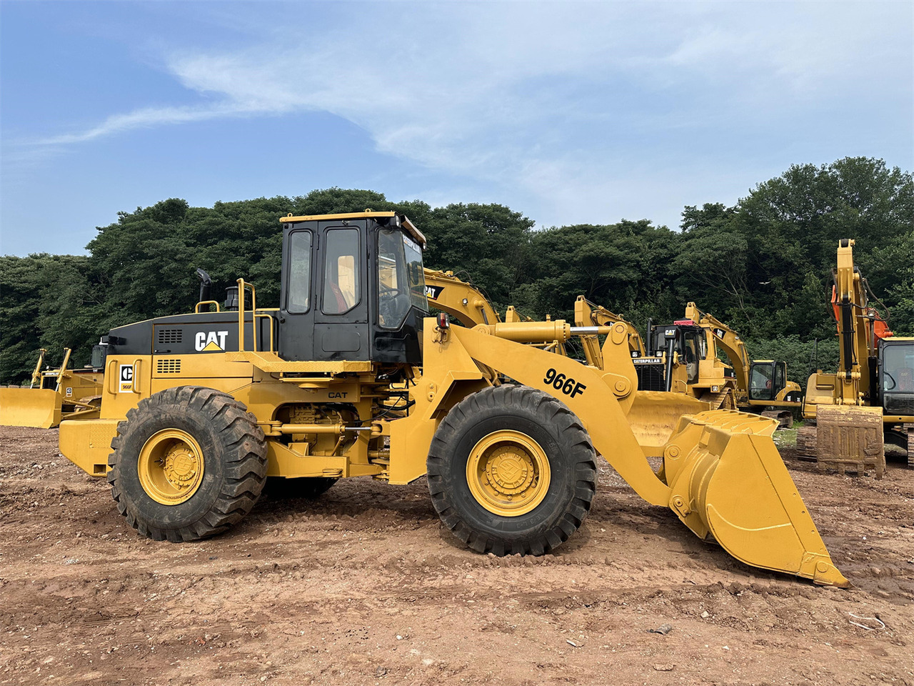 Wheel loader CATERPILLAR 966F