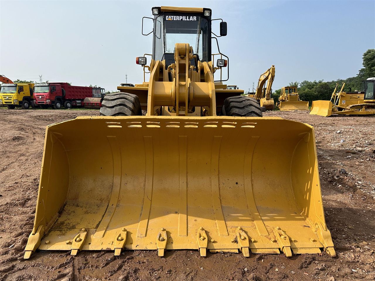 Wheel loader CATERPILLAR 966F